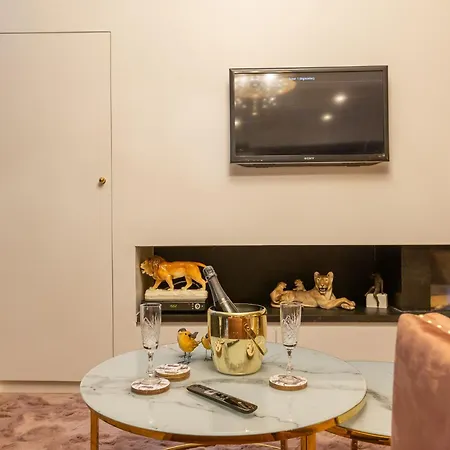Appartement Centrum 5 *