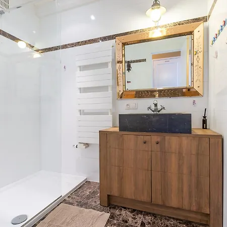 Appartement Centrum 1 *